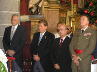 De izquieda a derecha, Don Adán Martín (Presidente del Gobierno de Canarias), Don Gabriel Matos (Presidente del Parlamento de Canarias), Don José Antonio Segura (Delegado del Gobierno en Canarias) y Don Pérez Alamán (Teniente General Jefe de Canarias)